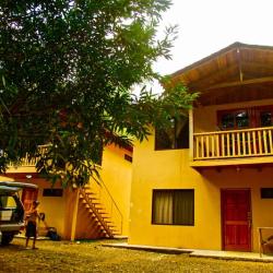 Cabinas Los Laureles