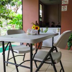 Panadería y Cafetería La Sureñita