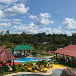PARQUE ACUÁTICO COCOLANDIA