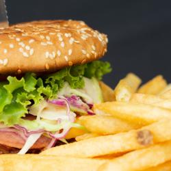 RESTAURANTE AND BBQ BOCAS BY LEO BARRANTES