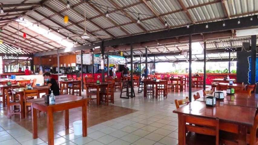 Cabinas y Restaurante Cocos