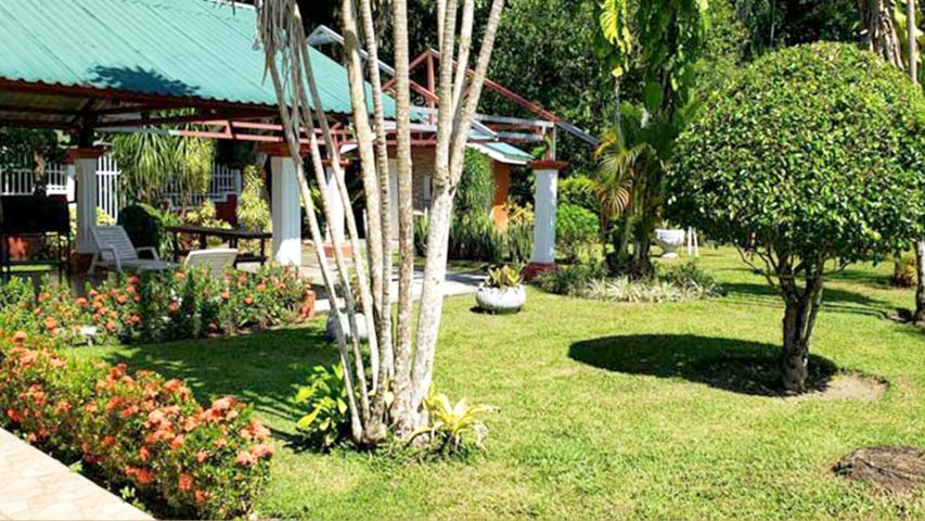 Hotel Centro Turístico Neily