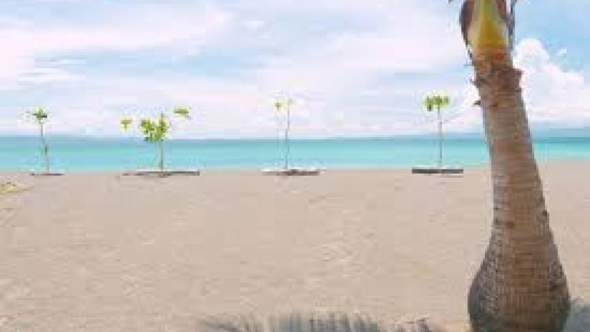 Playa preciosa Jiménez