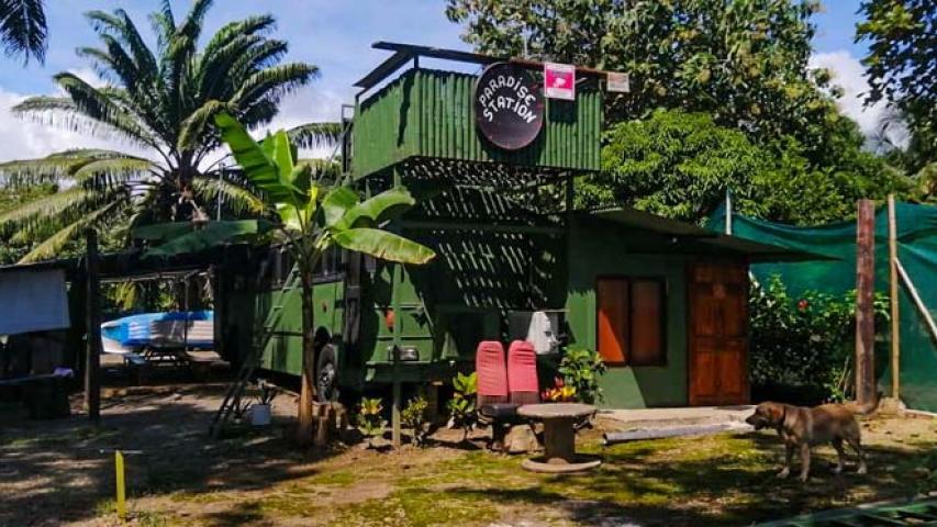 Cabinas Paradise Station