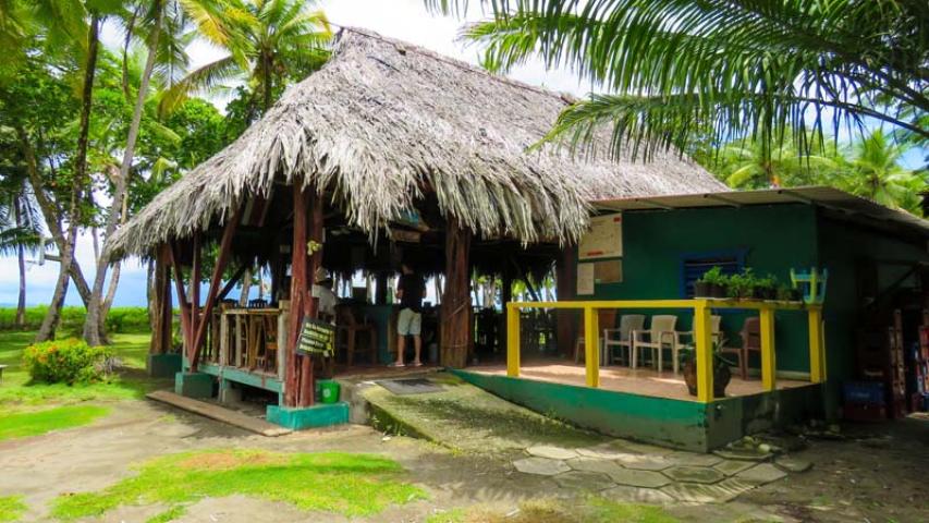 Bar Restaurante y Cabinas Sol y Mar