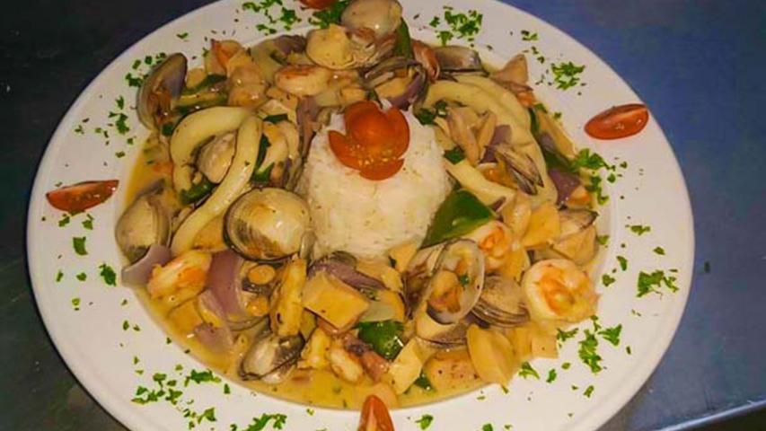 Restaurante y Cabinas La Parcela