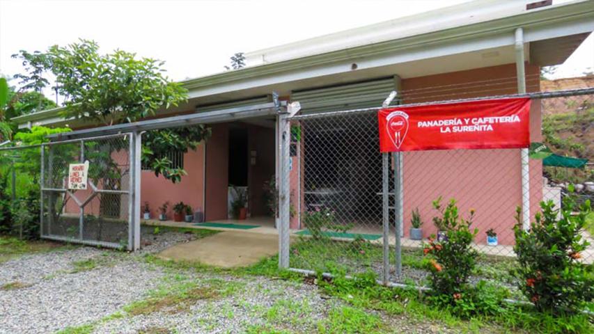 Panadería y Cafetería La Sureñita