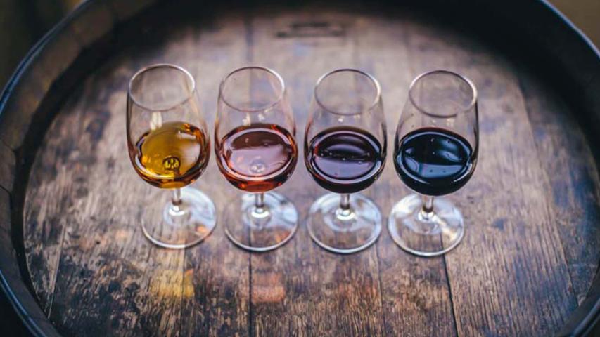 Mosaic Wine Bar y Café