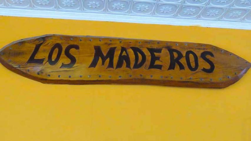 Los Maderos, restaurante, bar y cabinas