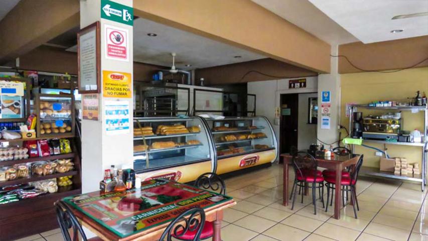 Panadería y Cafetería Mi K-Fé
