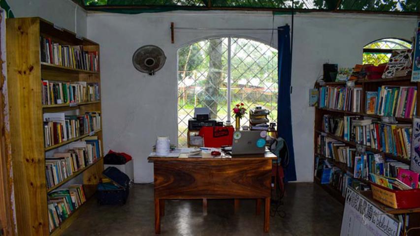 Centro comunitario y Biblioteca Púbica Puerto Jiménez