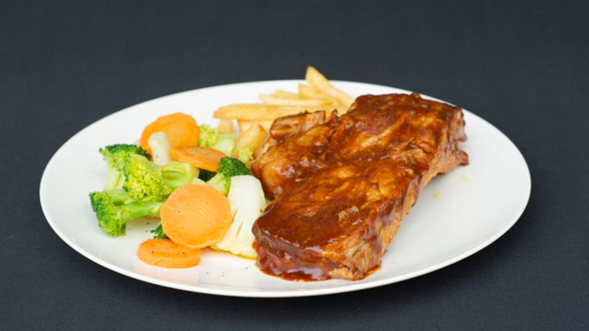 RESTAURANTE AND BBQ BOCAS BY LEO BARRANTES