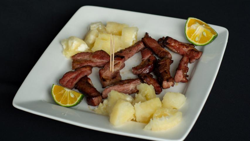 CHICHARRONERA NISI ROHI